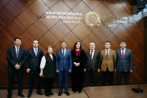 В Астане стартовал II республиканский форум молодых педагогов